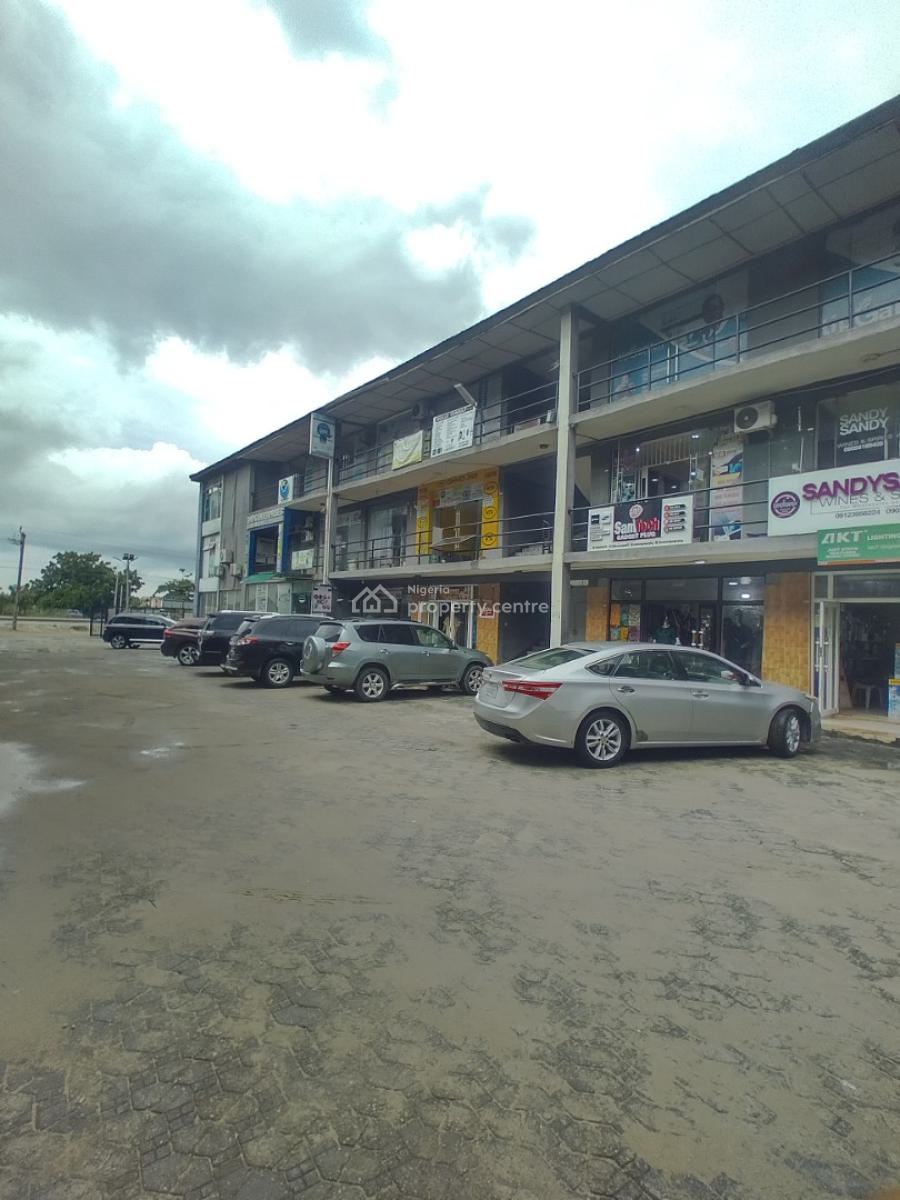 Large Commercial Space in a Busy Mall on Lekki Express, Lekki-epe Express Way, Sangotedo, Ajah, Lagos, Plaza / Complex / Mall for Rent