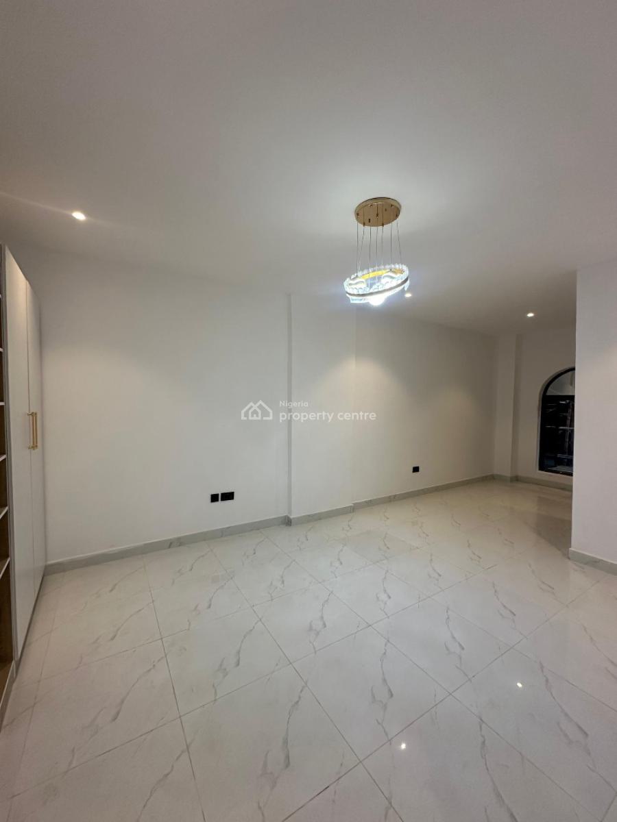 Stylishly Built 2-bedroom Luxury Maisonette with Pool, Gym, Lekki Phase 1, Lekki, Lagos, Flat / Apartment for Sale