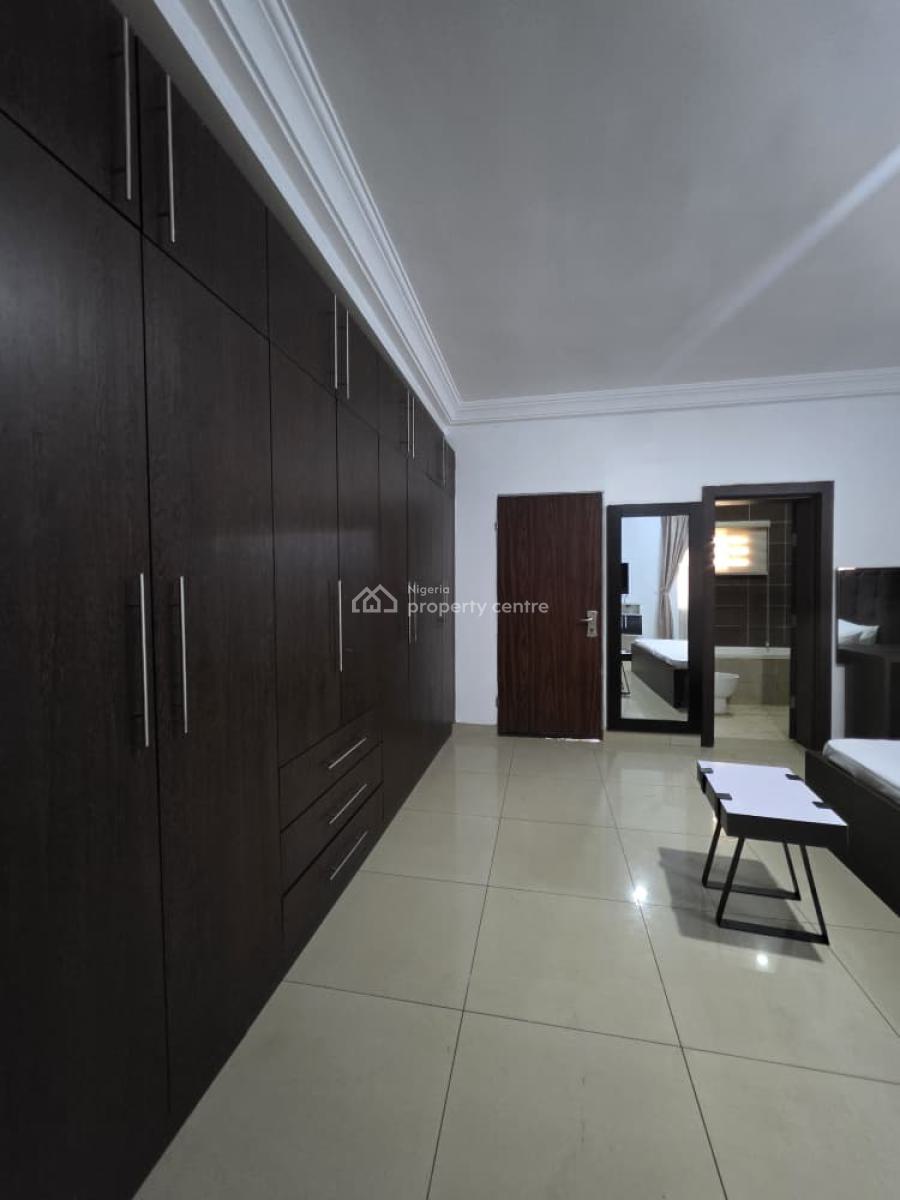 Luxury Spacious 3 Bedroom Service and Furnished Apartment, American International School, Durumi, Abuja, Flat / Apartment for Rent