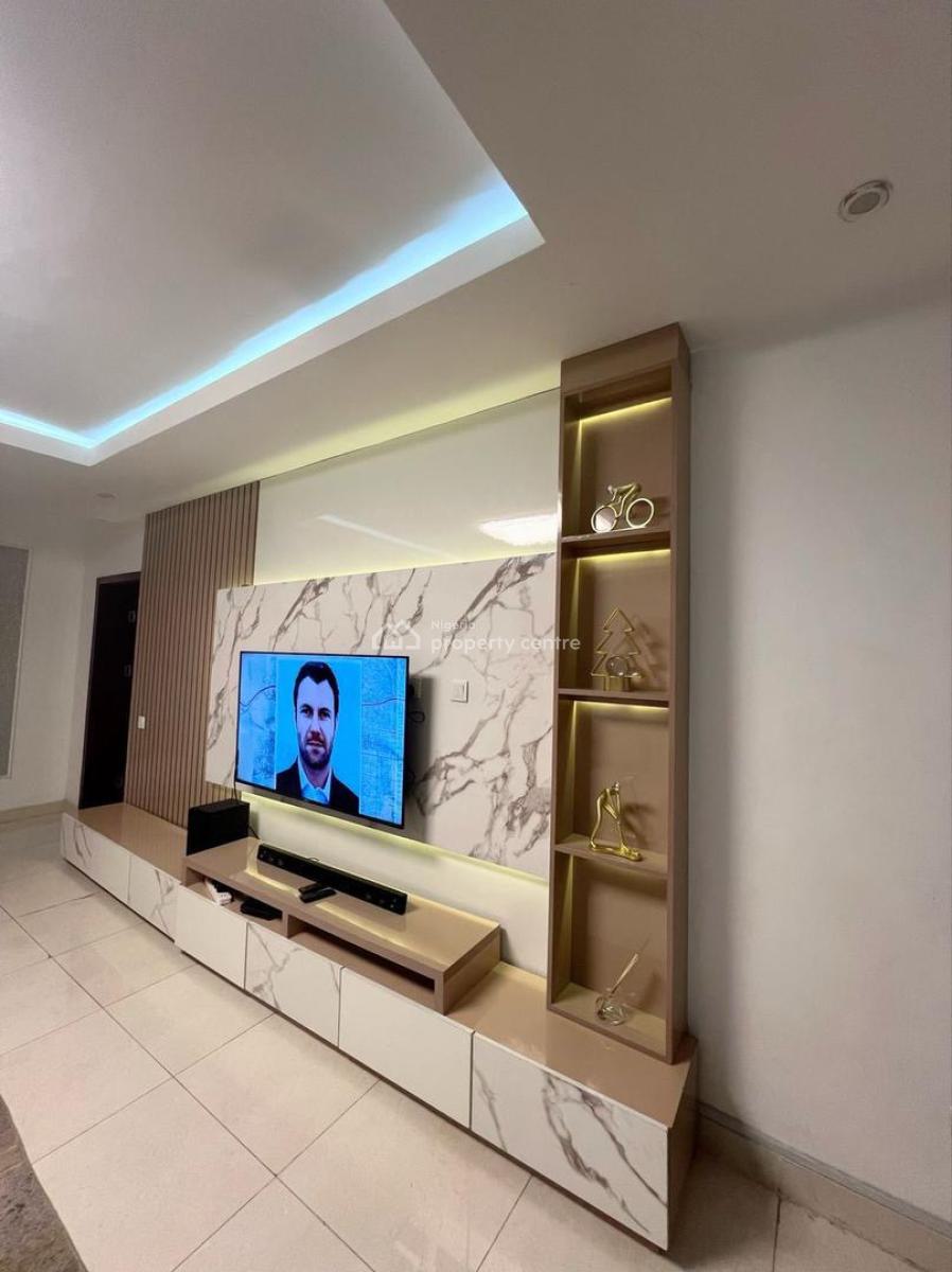 Fully Furnished & Serviced Luxury 2 Bedrooms Apartment, Lekki Phase 1, Lekki, Lagos, Flat / Apartment for Rent