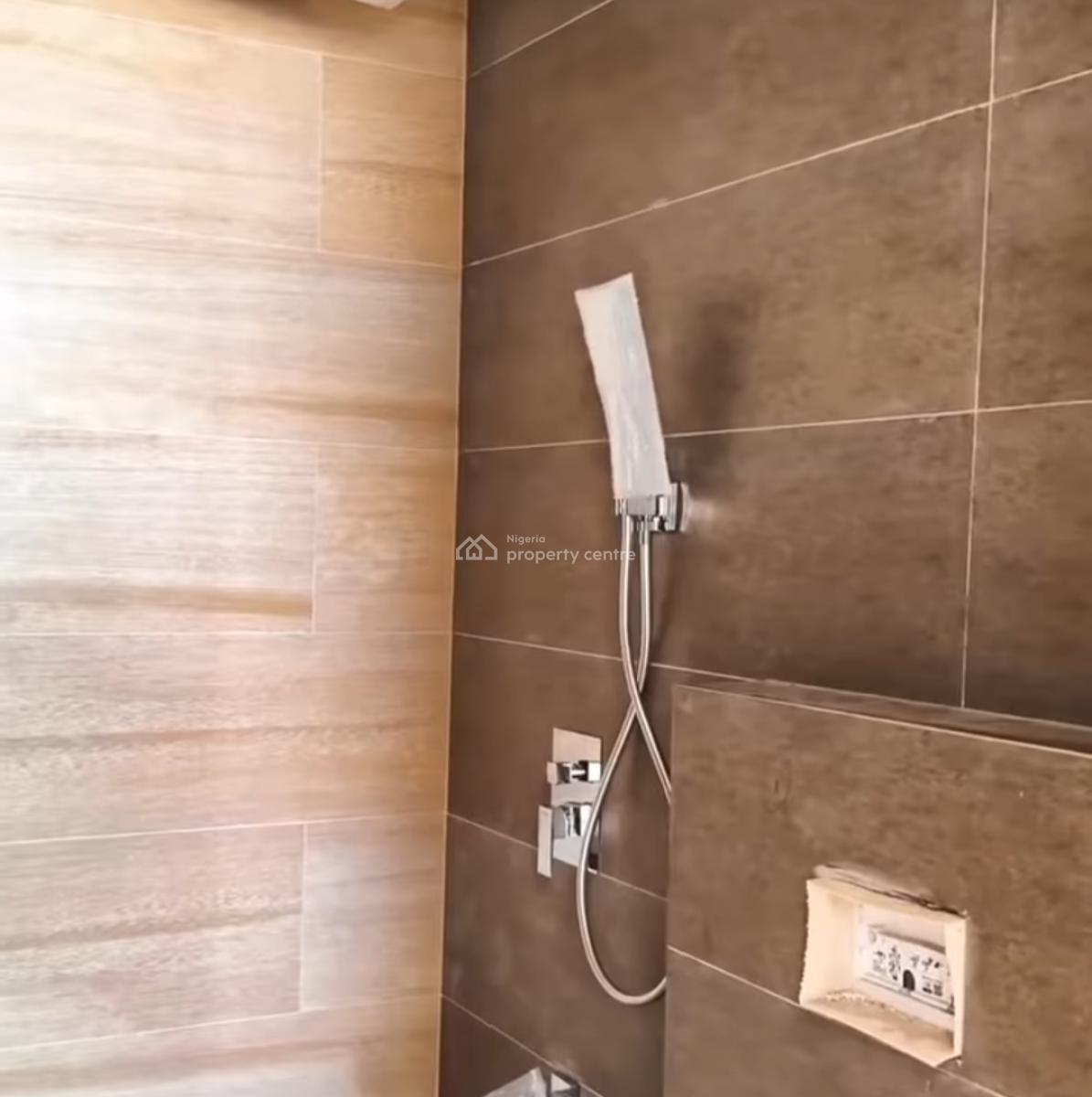 3 Bedrooms, 3 Bathrooms, 3 Toilets, 1 Car. 177sqm, Azuri Towers, Eko Atlantic City, Lagos, Flat / Apartment for Sale