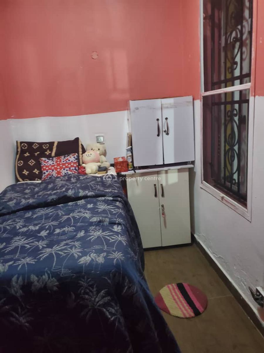 Standard Bq, Salem, Ikate, Lekki, Lagos, Self Contain (single Rooms) for Rent