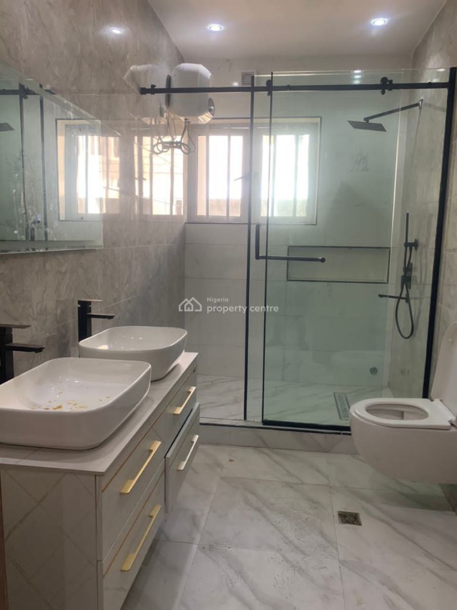 Serviced 4-bedroom Duplex with Bq, Lekki Phase 1, Lekki, Lagos, Detached Duplex for Rent