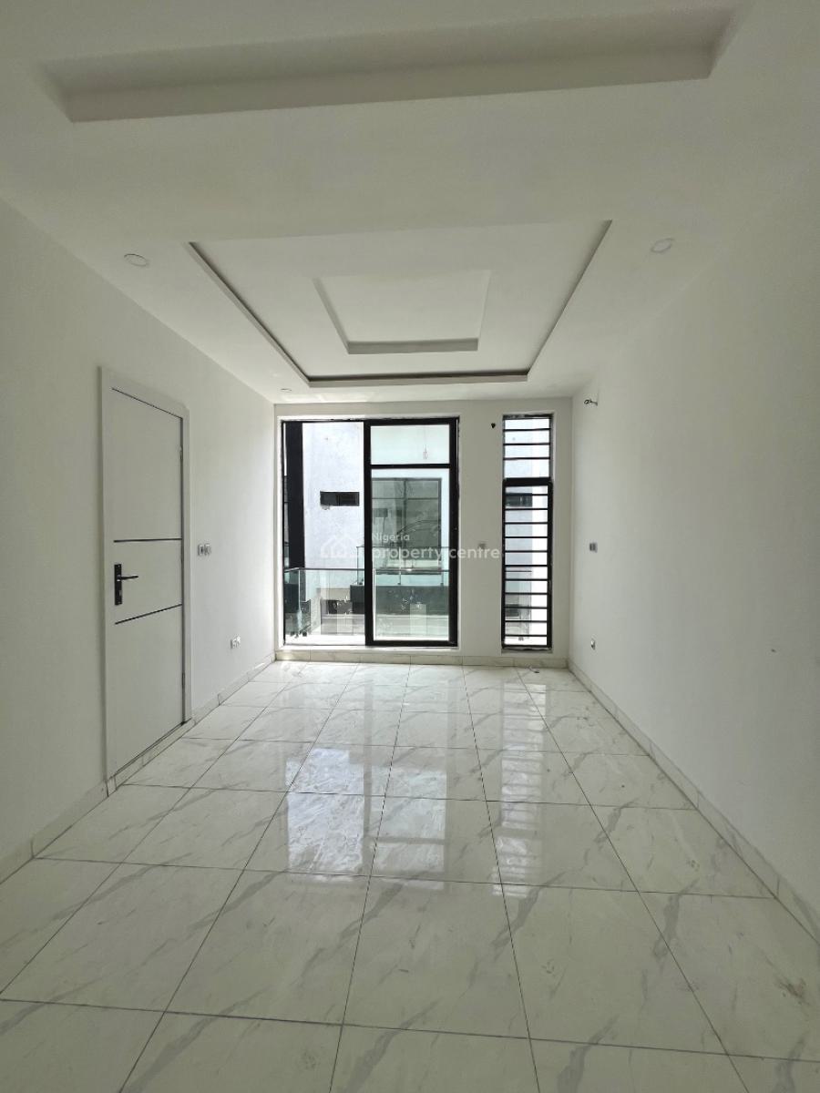 Family-oriented 4-bedroom Home with Ample Space, Ikota, Lekki, Lagos, Terraced Duplex for Sale