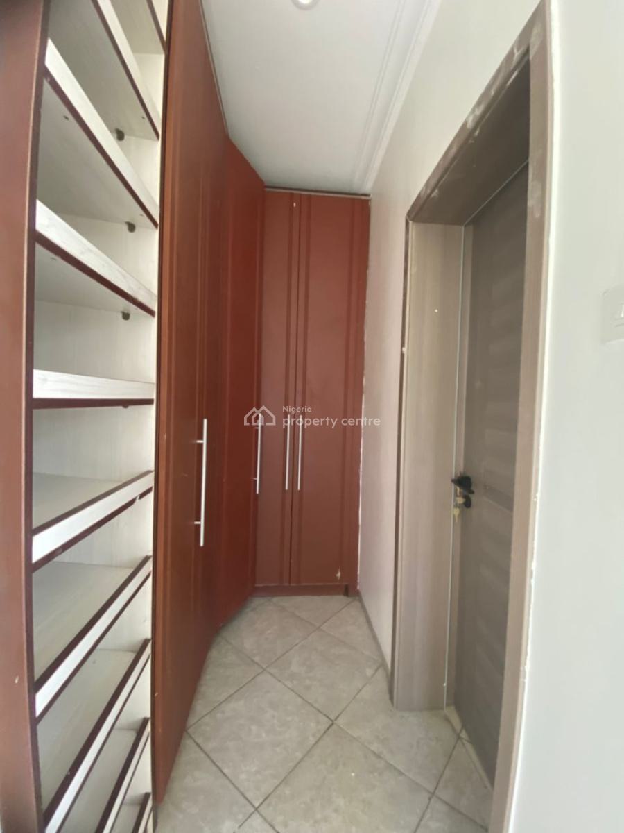 Breathtaking 3 Bedroom Apartment with a Room Bq, Old Ikoyi, Ikoyi, Lagos, Flat / Apartment for Rent
