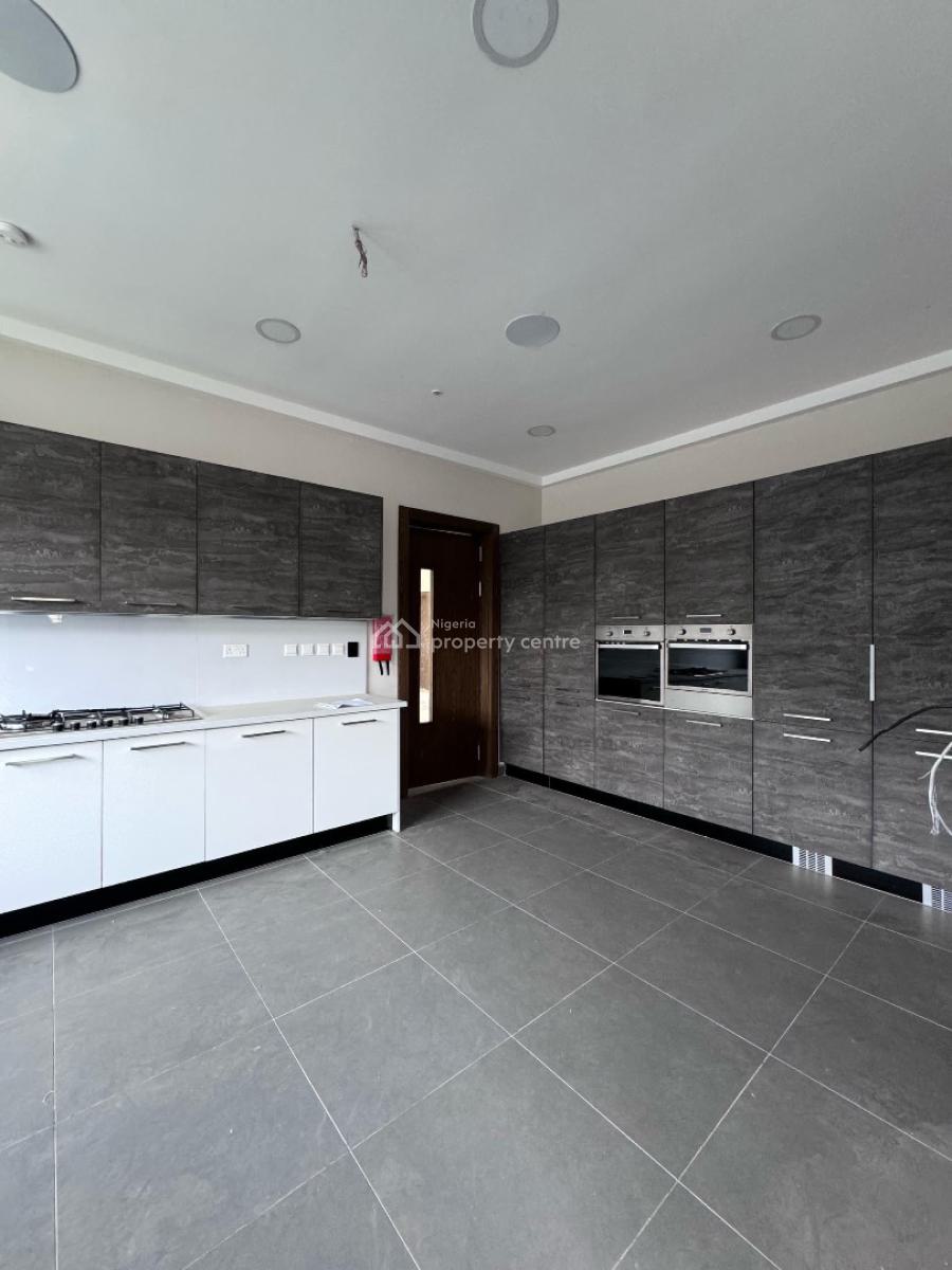 4 Bedroom Maisonette with 2bq, Communal Pool and Gym., Banana Island, Banana Island, Ikoyi, Lagos, Block of Flats for Sale