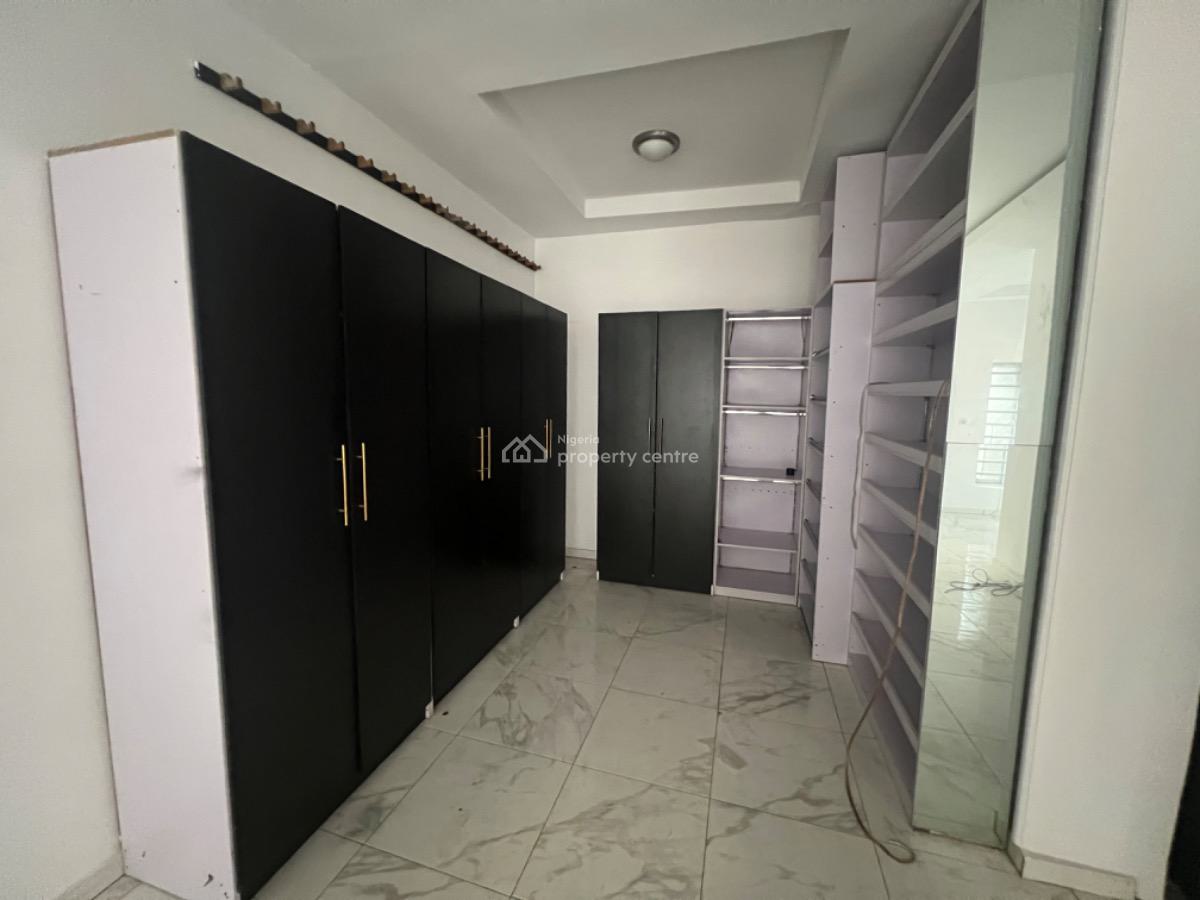 Self Compound 4 Bedroom Semi-detached Duplex with Bq, Chevron, Lekki, Lagos, Semi-detached Duplex for Rent
