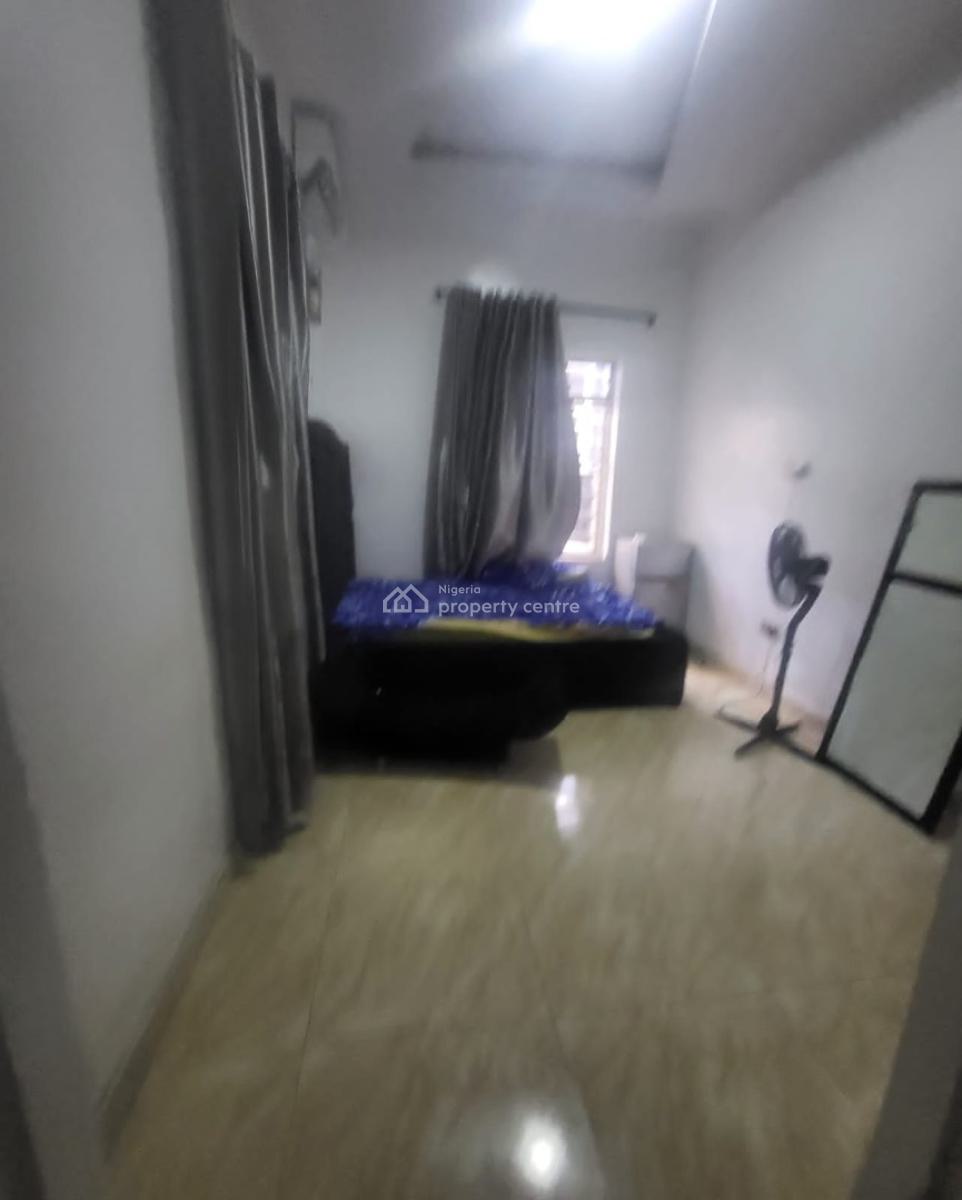 Big Room Upstairs with Sharing Kitchen, Chevron, Lekki, Lagos, Self Contain (single Rooms) for Rent