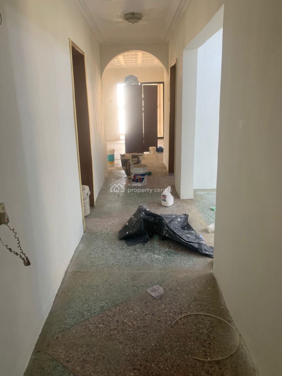 Spacious 3 Bedroom Apartment, Lekki Phase 1, Lekki, Lagos, Flat / Apartment for Rent