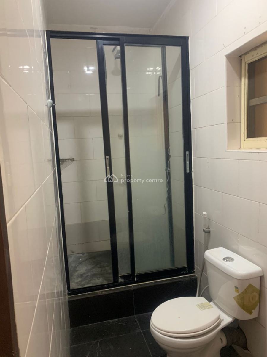 a Self Serviced 1 Bedroom Flat Within a Serene Neighbourhood, Lekki Phase 1, Lekki, Lagos, Flat / Apartment for Rent