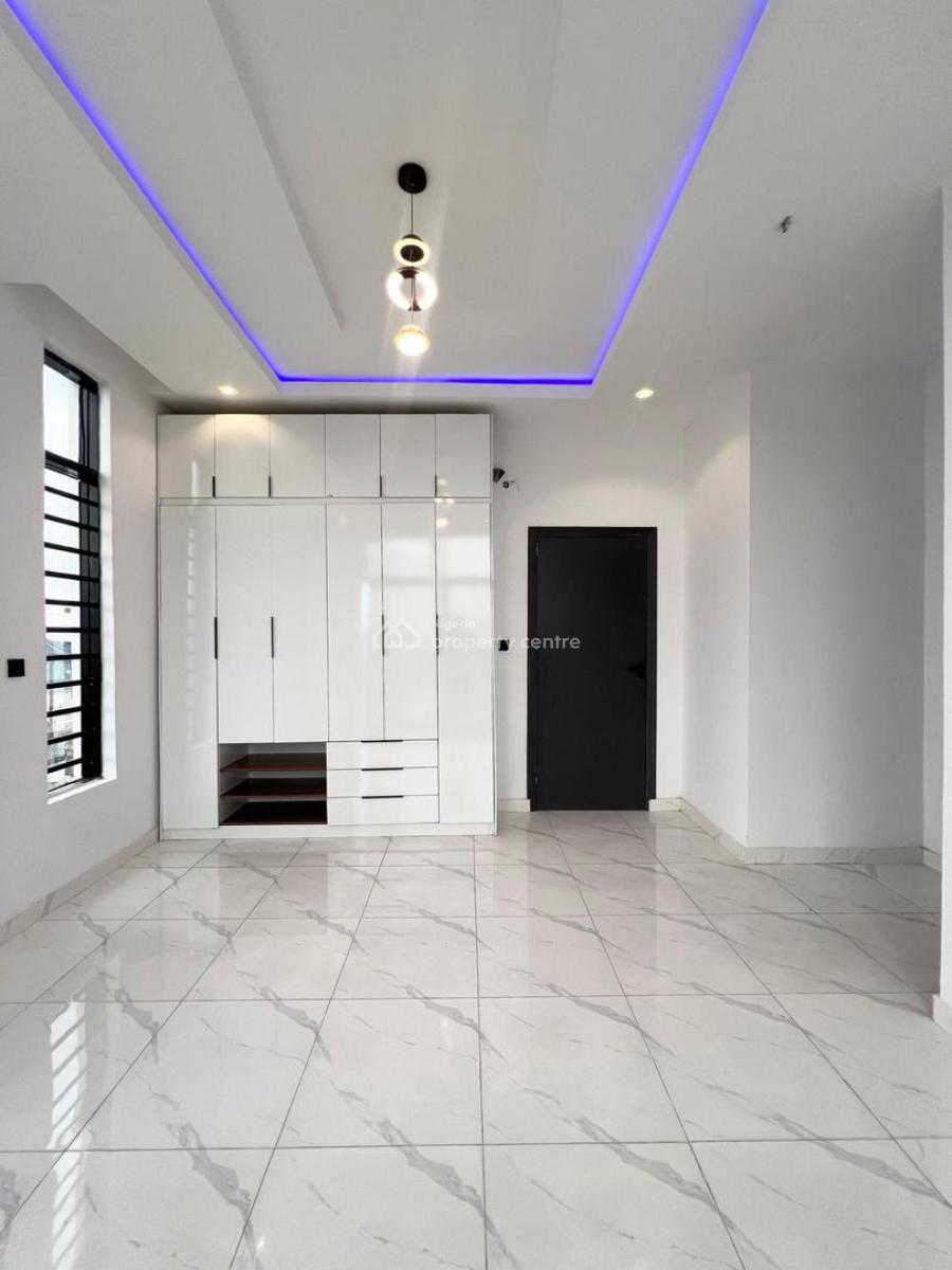 4bedrooms Semi-detached Duplex with Bq, Ikota Lekki, Lekki, Lagos, Semi-detached Duplex for Sale