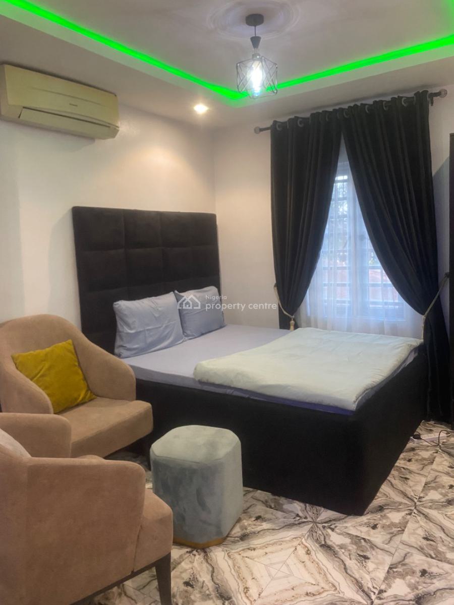 Fully Furnished Self Contain, Jibowu, Yaba, Lagos, Self Contain (single Rooms) for Rent