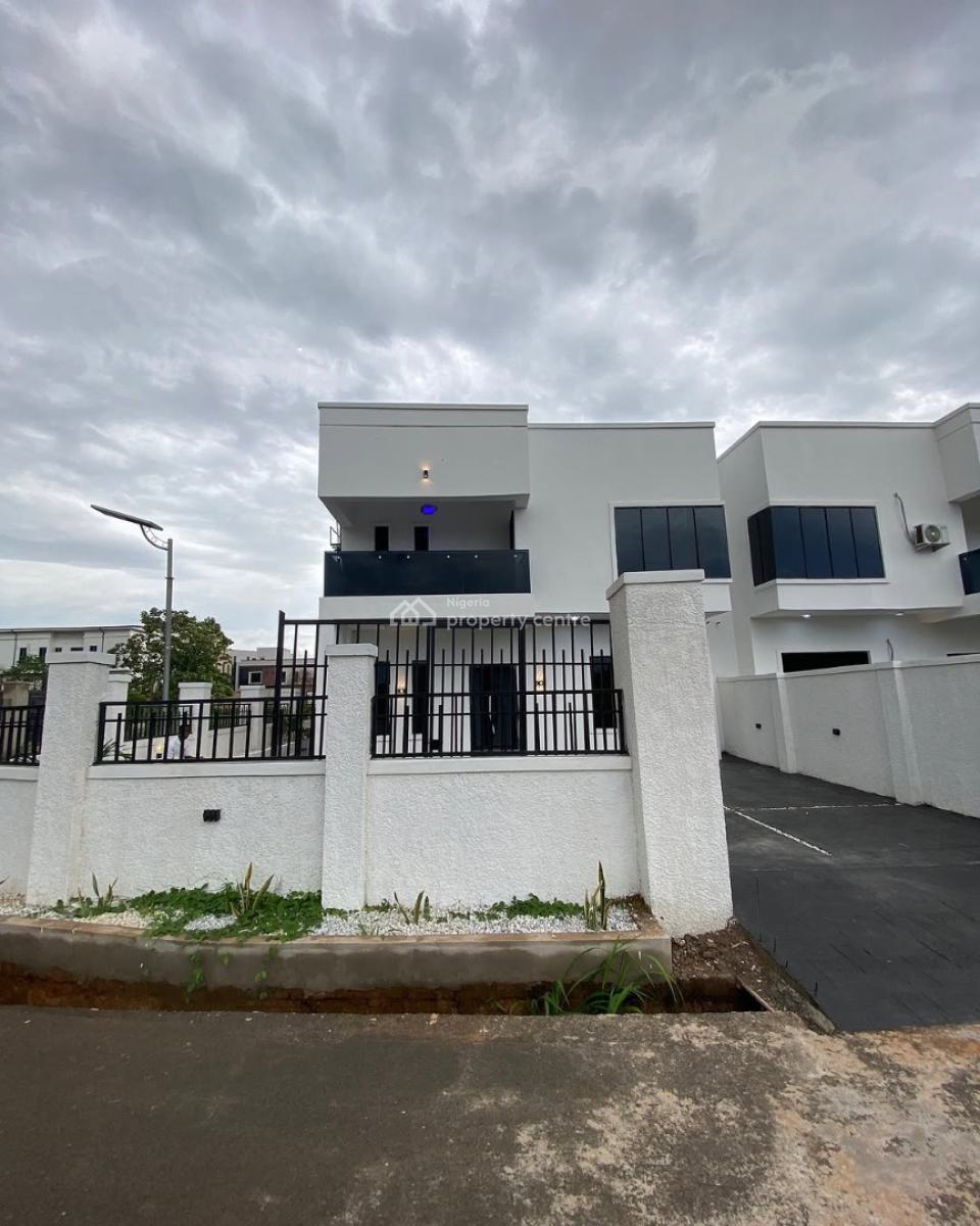 Four Bedroom Semi Detached Duplex with Bq, Ogui Road, Enugu, Enugu, Semi-detached Duplex for Sale