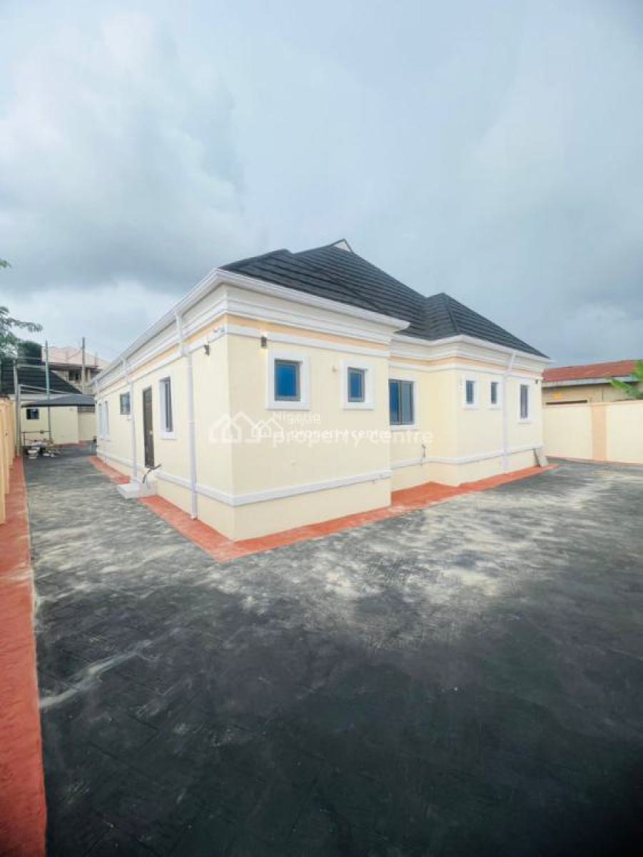 a Classic 3 Bedroom with 100% Efficiency, Mowe Town, Ogun, House for Sale