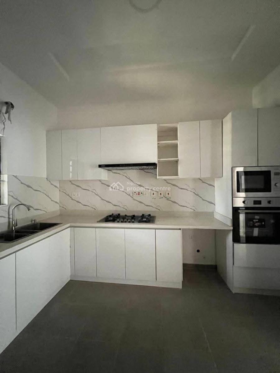 Luxury 2 Bedroom Apartment and General Gym , Seat Out Area,elevator, Lekki Phase 1, Lekki, Lagos, Flat / Apartment for Sale