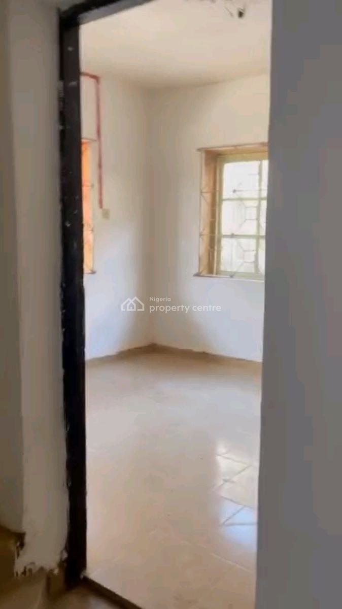 Renovated 2 Bedrooms Ground Flat 2 Toilet 2 Bathroom, a Room Ensuite, Iara, Ifako, Gbagada, Lagos, Flat / Apartment for Rent