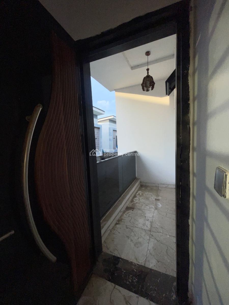 Spacious Master-bedroom with Closet and Big Bathroom, Road 26, Villa Estate, Ikota, Lekki, Lagos, Self Contain (single Rooms) for Rent