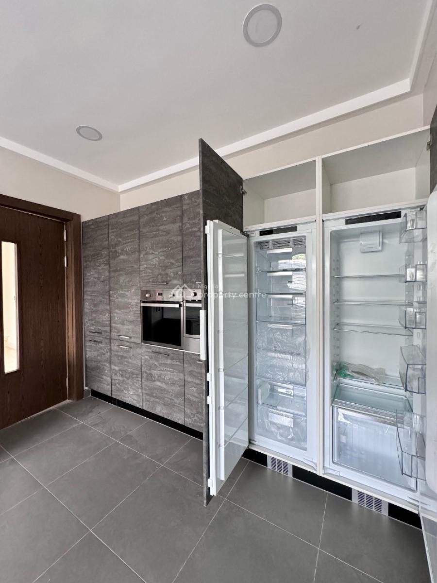 4 Bedroom Maisonette with 2bq, Communal Pool and Gym, Banana Island, Ikoyi, Lagos, Block of Flats for Sale