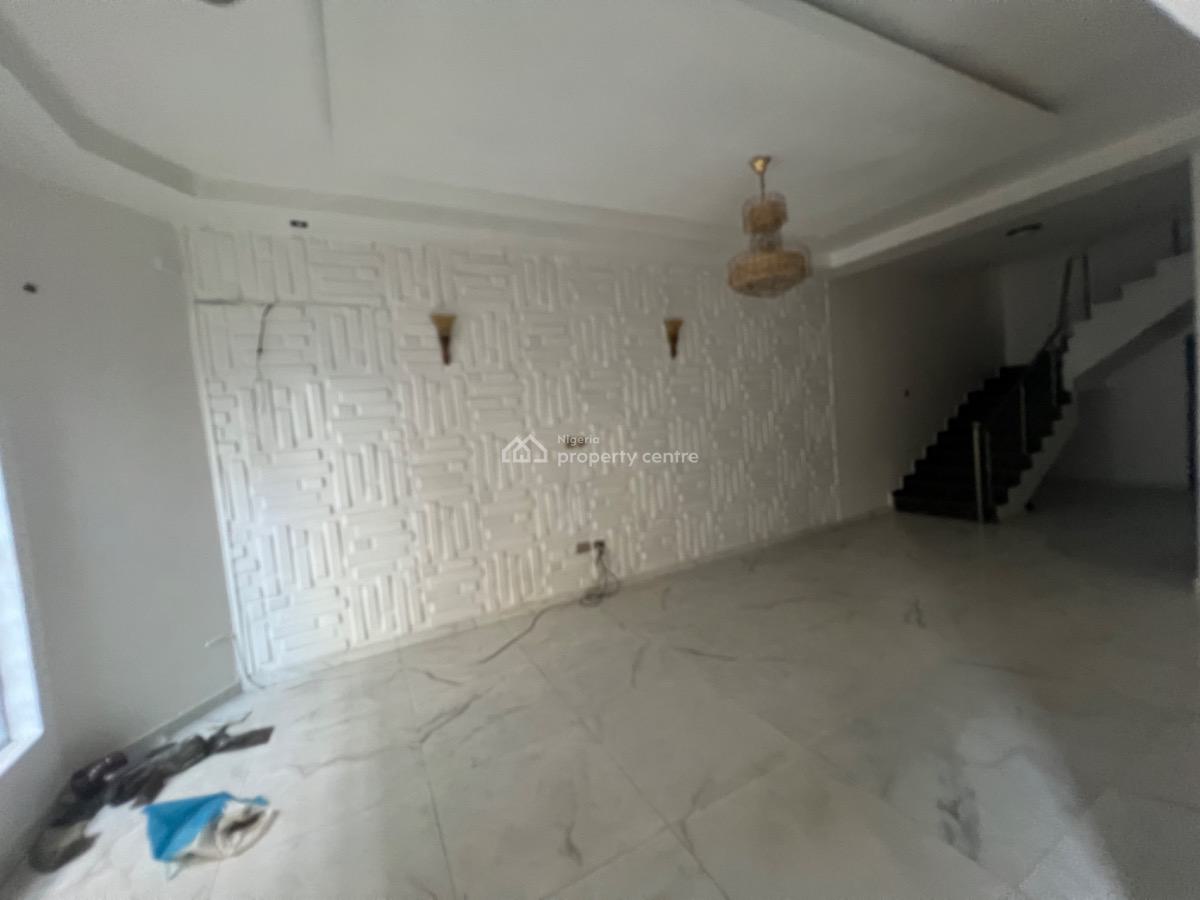 Self Compound 4 Bedroom Semi-detached Duplex with Bq, Chevron, Lekki, Lagos, Semi-detached Duplex for Rent
