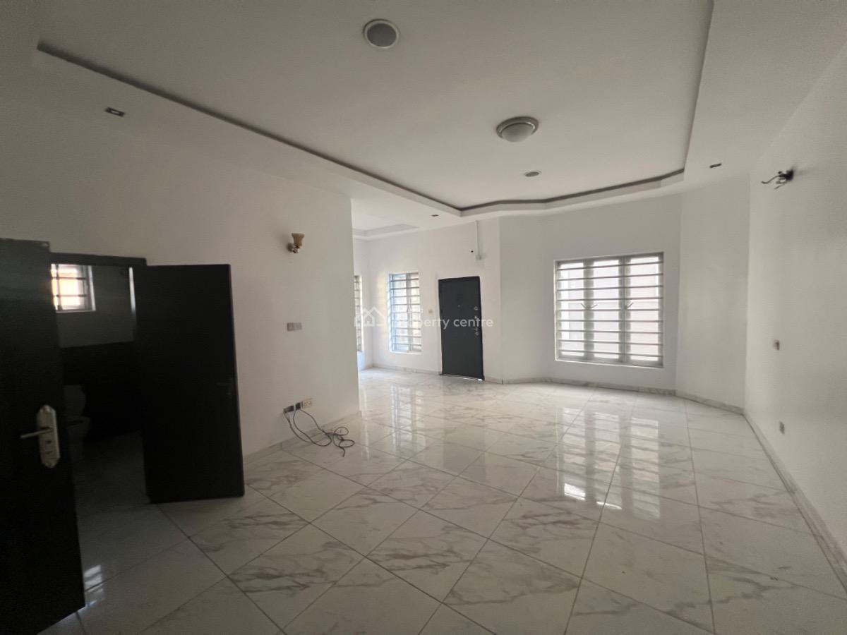 Self Compound 4 Bedroom Semi-detached Duplex with Bq, Chevron, Lekki, Lagos, Semi-detached Duplex for Rent