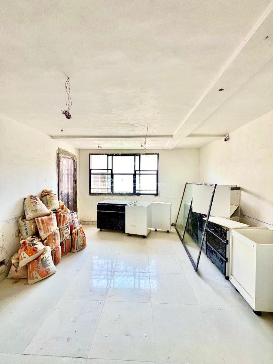 1 Unit of Aesthetically Pleasing 3 Bedroom Penthouse with a Pool, Lekki Phase 1, Lekki, Lagos, House for Rent