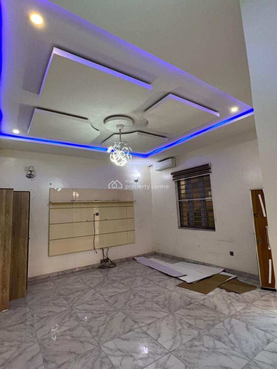 Standard Studio in a Shared Apartment, Chevron, Lekki, Lagos, Self Contain (single Rooms) for Rent