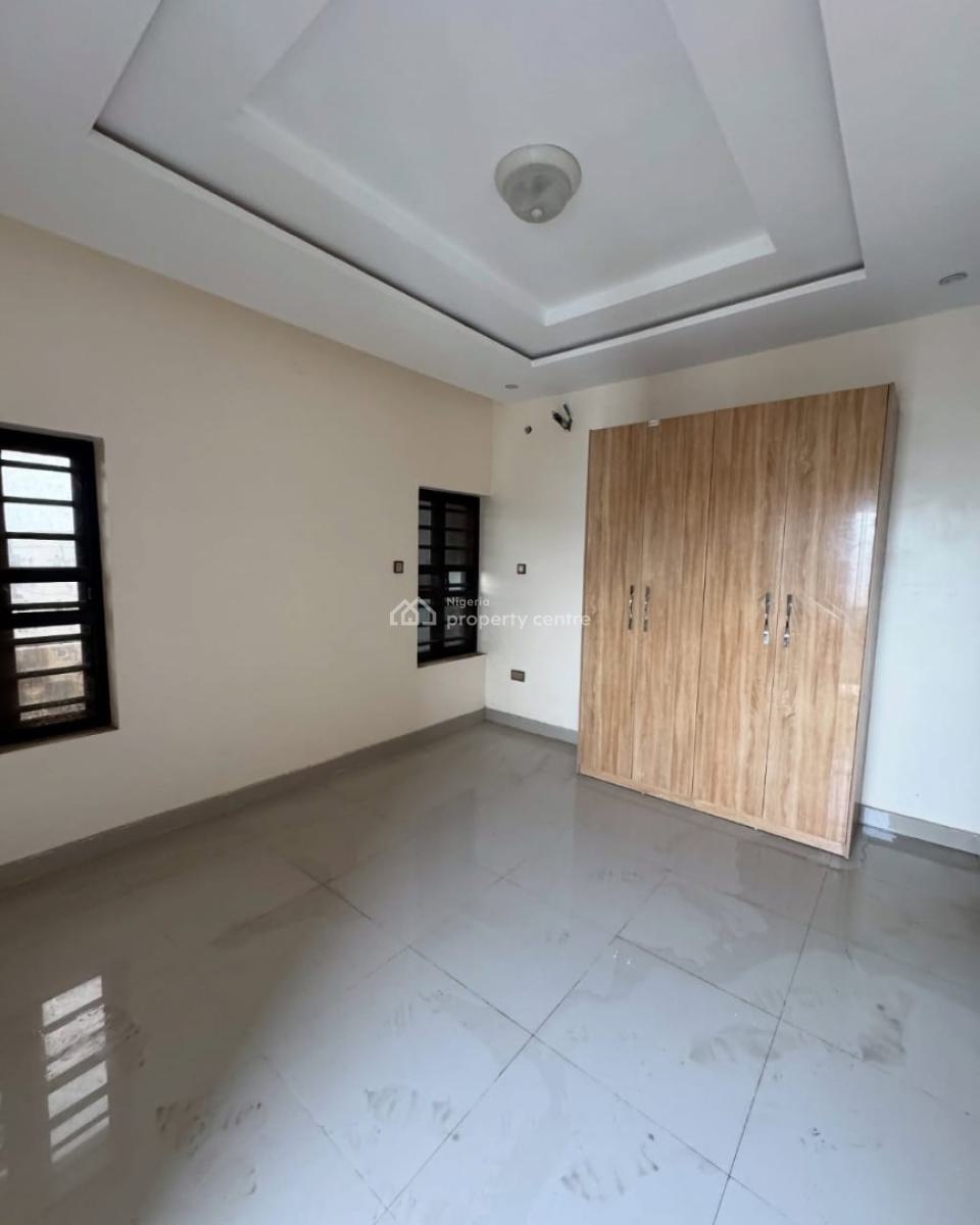Beautiful 2 Bedroom Apartment  with Swimming Pool, Ikate, Lekki Phase 1, Lekki, Lagos, Block of Flats for Sale