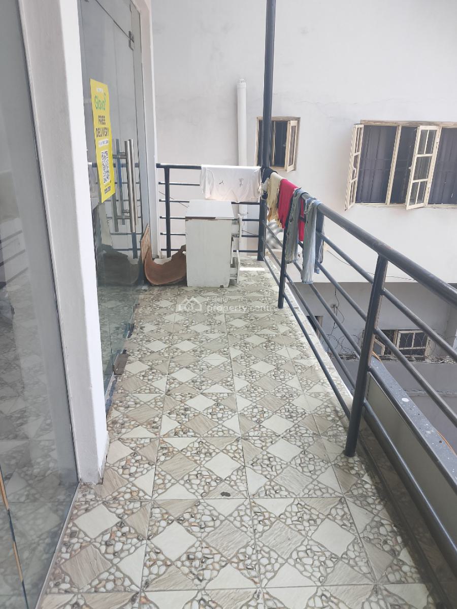Big Shop, New Road, Lekki, Lagos, Shop for Rent