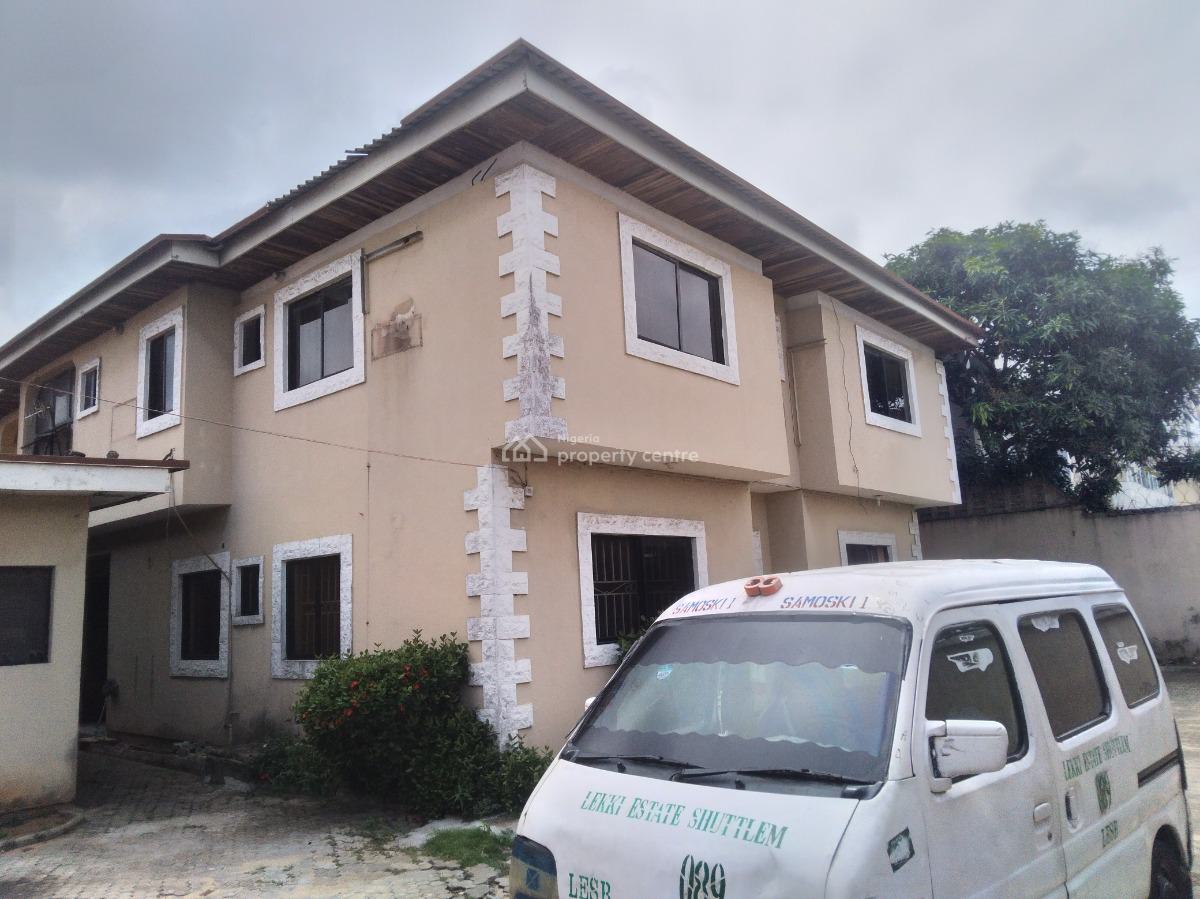 Land Measuring 860sqm with Old 4 Numbers of 3 Bedroom Flat + Bqs, Off Admiralty Way, Lekki Phase 1, Lekki, Lagos, Residential Land for Sale