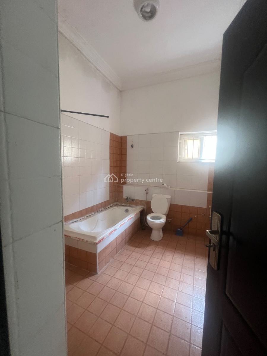 Well Maintained, Tastefully Finished, Four Bedroom Semi Detached House, Lekki Phase 1, Lekki, Lagos, Semi-detached Duplex for Rent