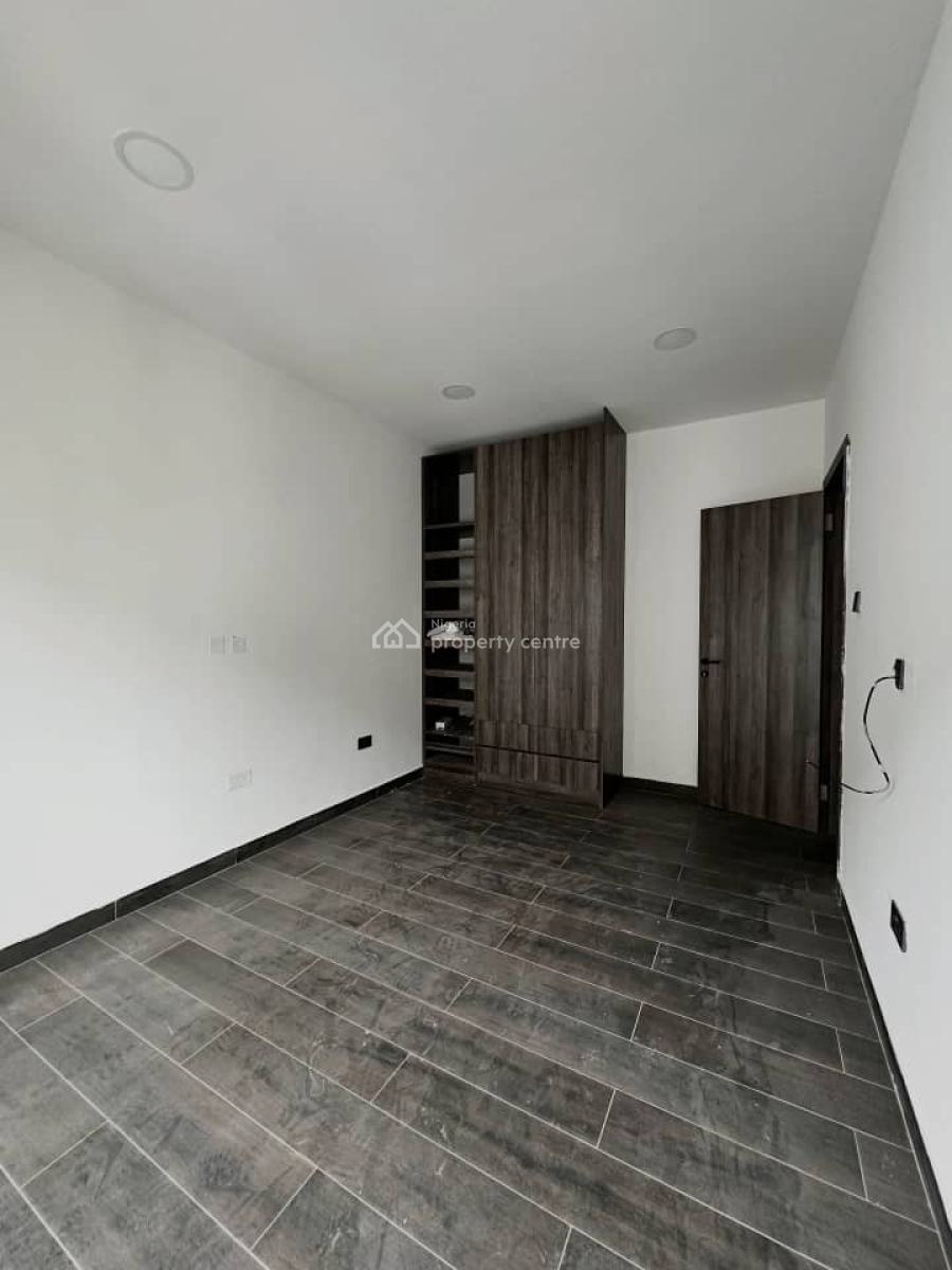 Newly Built Serviced Spacious 3-bedroom Apartment, Osapa, Lekki, Lagos, Flat / Apartment for Sale