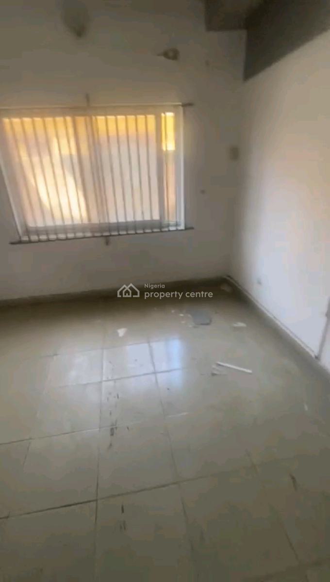 Decent Spacious 2 Bedrooms Up Flat with 2 Toilets, 2 Bathrooms, All Tilled with Kitchen Cabinets, Gbagada, Lagos, Flat / Apartment for Rent