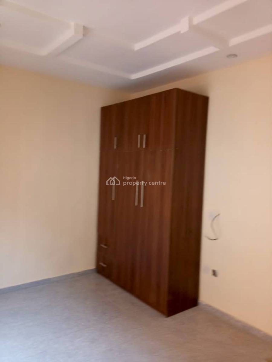 Nice 3 Bedroom Duplex, Yaba, Lagos, Terraced Duplex for Rent