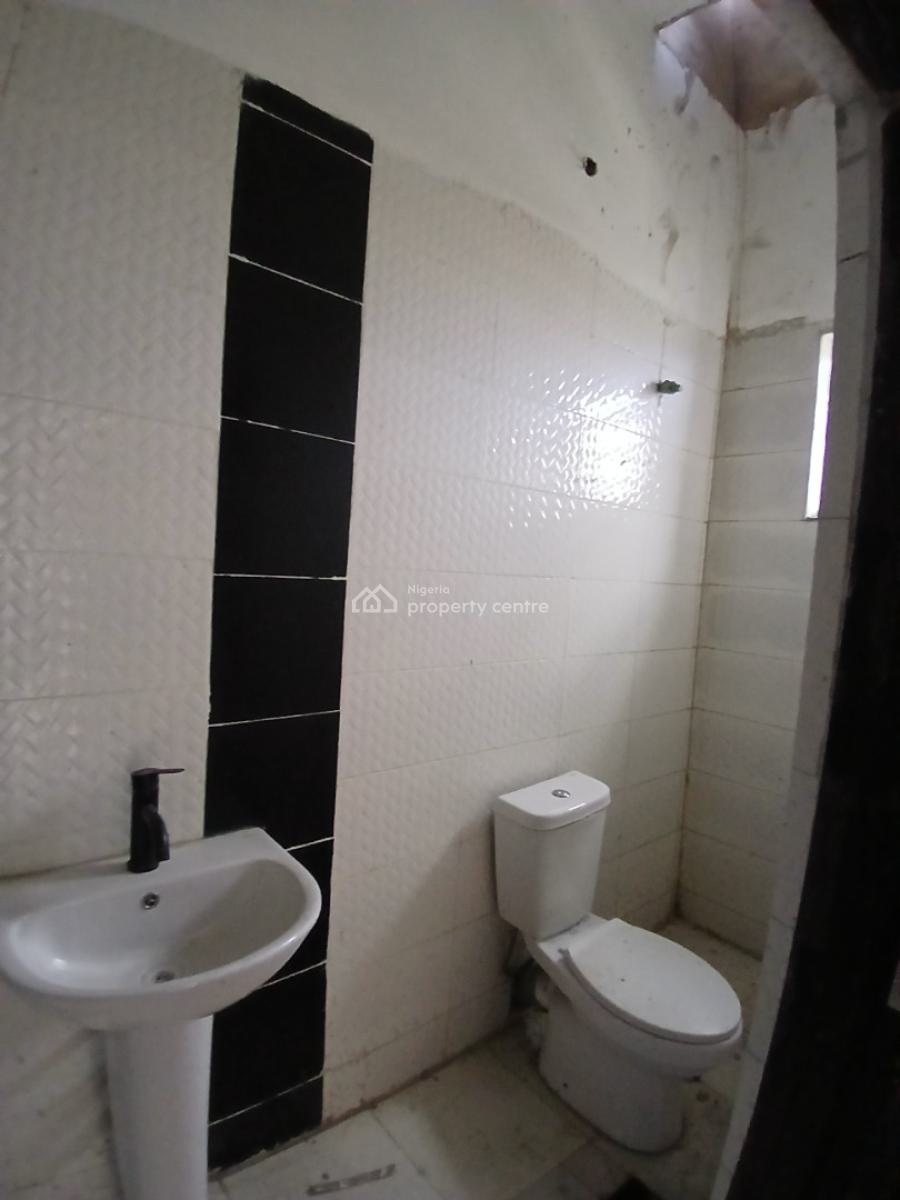 Serviced Studio Apartment, Upstairs, Osapa, Lekki, Lagos, Self Contain (single Rooms) for Rent