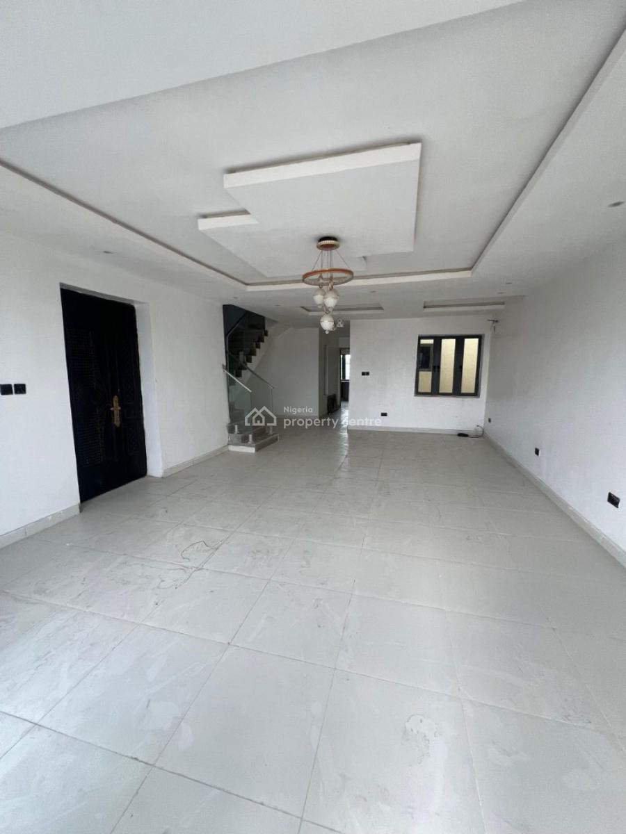 Brand New and Luxury 3 Bedroom Penthouse Maisonette in a Fully Service, Lekki Phase 1, Lekki, Lagos, Flat / Apartment for Rent