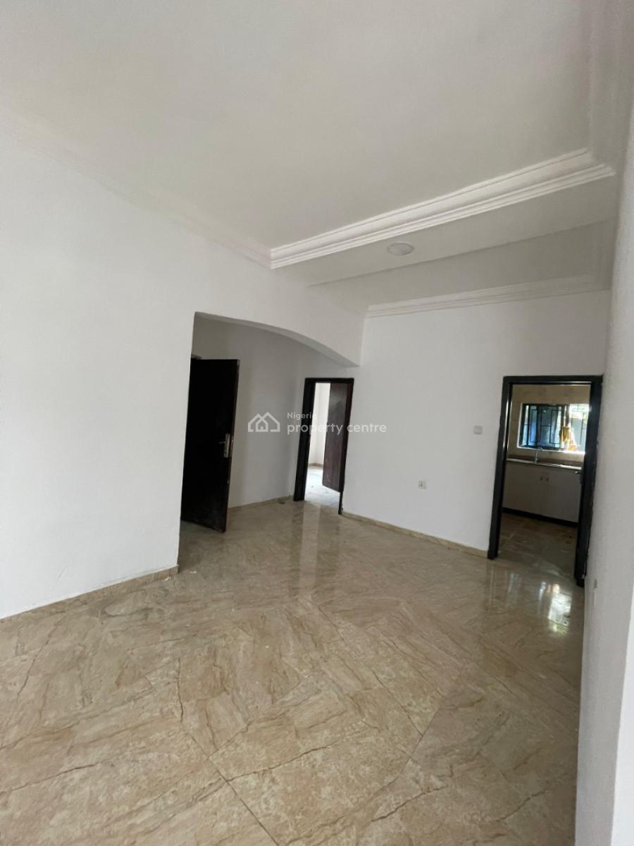 a Well Built 2 Bedroom, By Auckland Estate, Opposite Skymall, Lekki Phase 2, Lekki, Lagos, Flat / Apartment for Rent