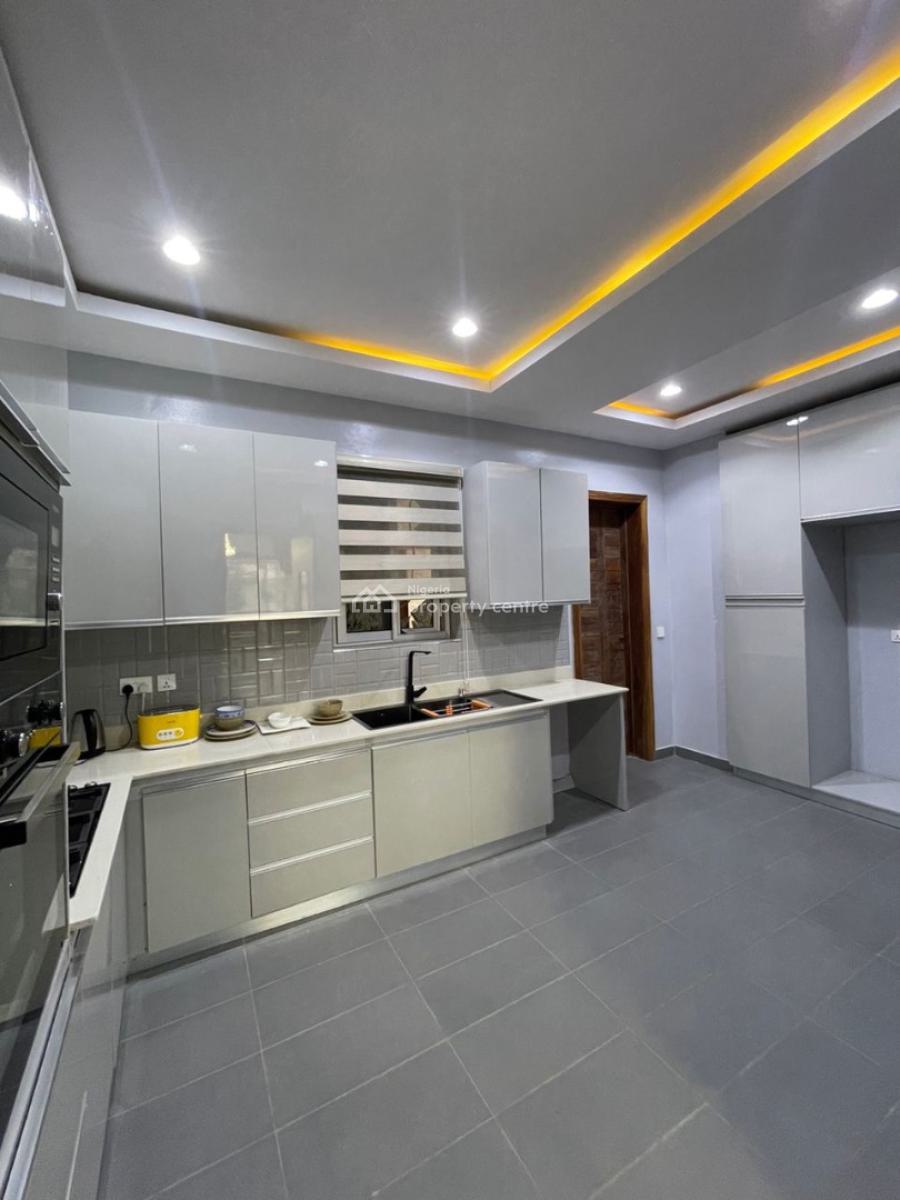 5 Bedroom Penthouse with Cinema, Lekki Phase 1, Lekki, Lagos, House for Sale