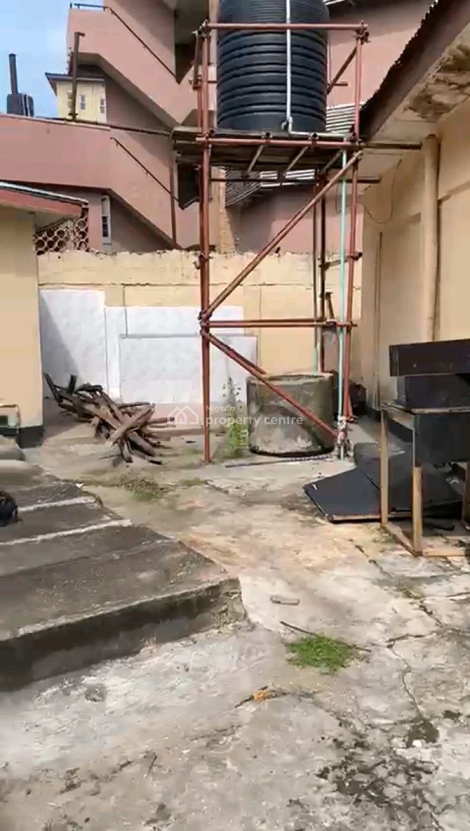 a 5bedroom Bungalow with a Room Bq and Personal Meter, Lewis Street,, Obalende, Lagos Island, Lagos, Detached Bungalow for Sale