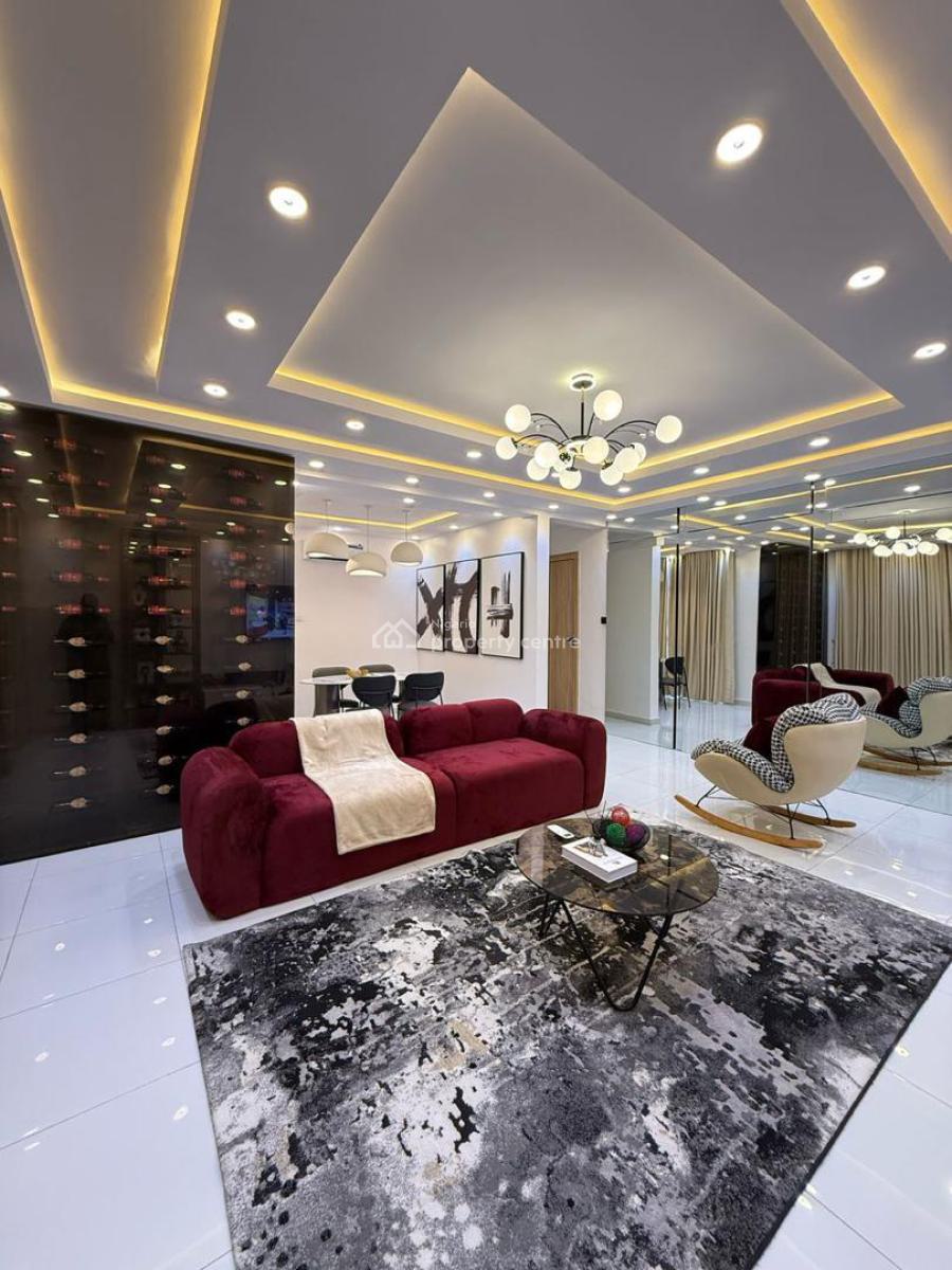 Deluxe 2 Bedroom Apartment with Pool, Gym and Ps5, Ikoyi, Lagos, Flat / Apartment Short Let