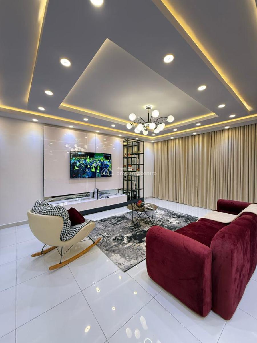 Deluxe 2 Bedroom Apartment with Pool, Gym and Ps5, Ikoyi, Lagos, Flat / Apartment Short Let