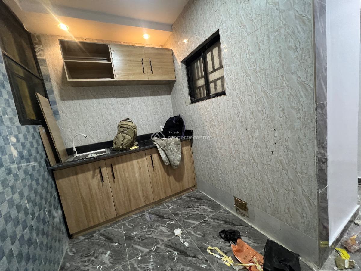 1 Bedroom Flat, Thomas Estate, Ajiwe, Ajah, Lagos, Mini Flat (room and Parlour) for Rent