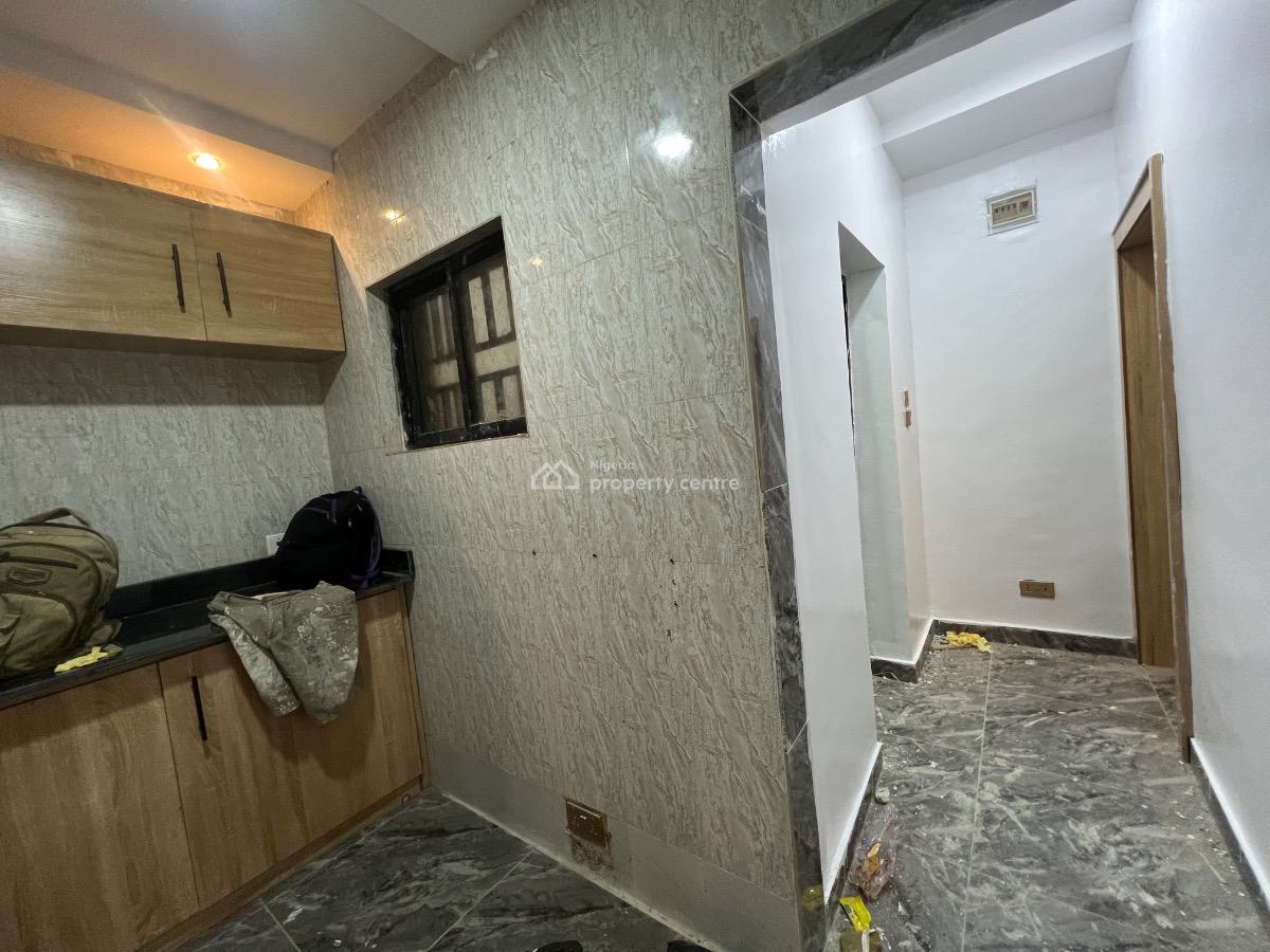 1 Bedroom Flat, Thomas Estate, Ajiwe, Ajah, Lagos, Mini Flat (room and Parlour) for Rent