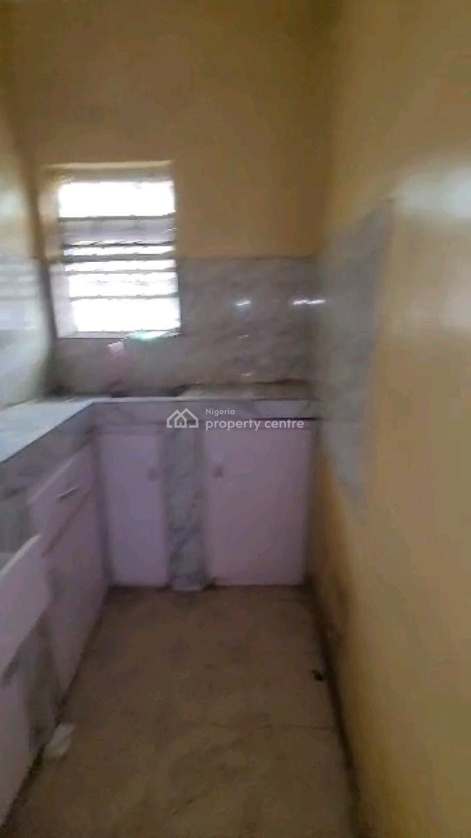 Standard and Executive Mini Flat, Alagomeji, Yaba, Lagos, Mini Flat (room and Parlour) for Rent