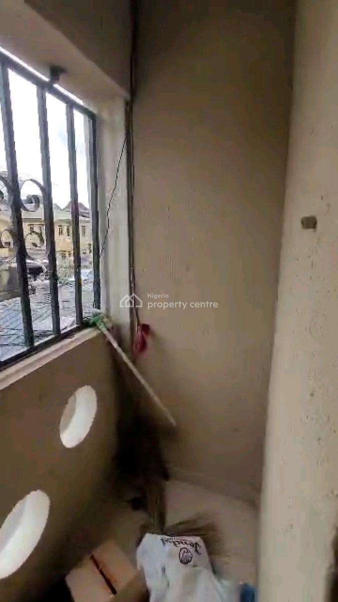 Standard and Executive Mini Flat, Alagomeji, Yaba, Lagos, Mini Flat (room and Parlour) for Rent