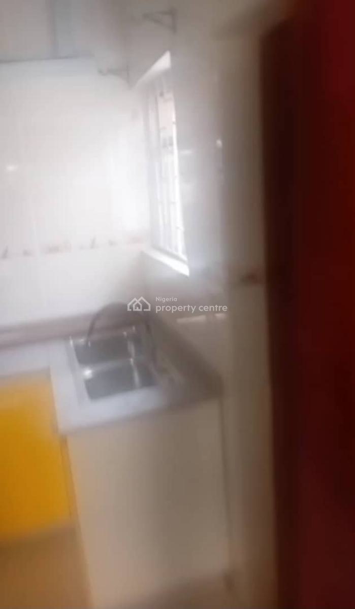 Specious Mini Flat with Guest Toilet and Acs, Off Fola Osibo, Lekki Phase 1, Lekki, Lagos, Flat / Apartment for Rent