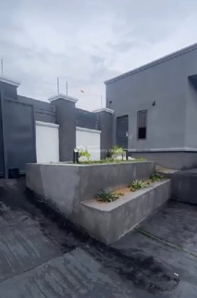 Luxurious 5 Bedrooms, Bq, Swimming Pool, Guzape District, Abuja, Detached Duplex for Sale