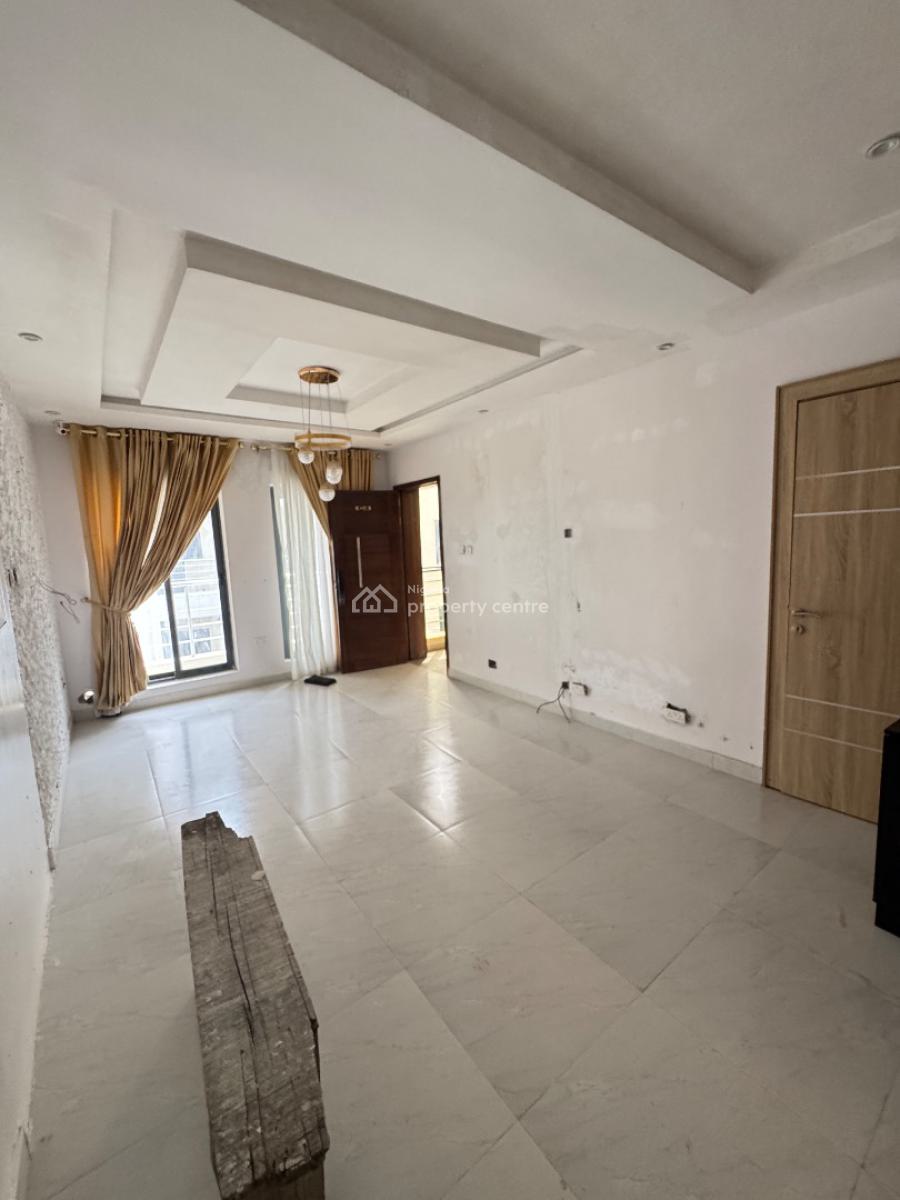 Well Maintained 2 Bedroom Flat with Swimming Pool, Ikate Elegushi, Lekki, Lagos, Flat / Apartment for Rent