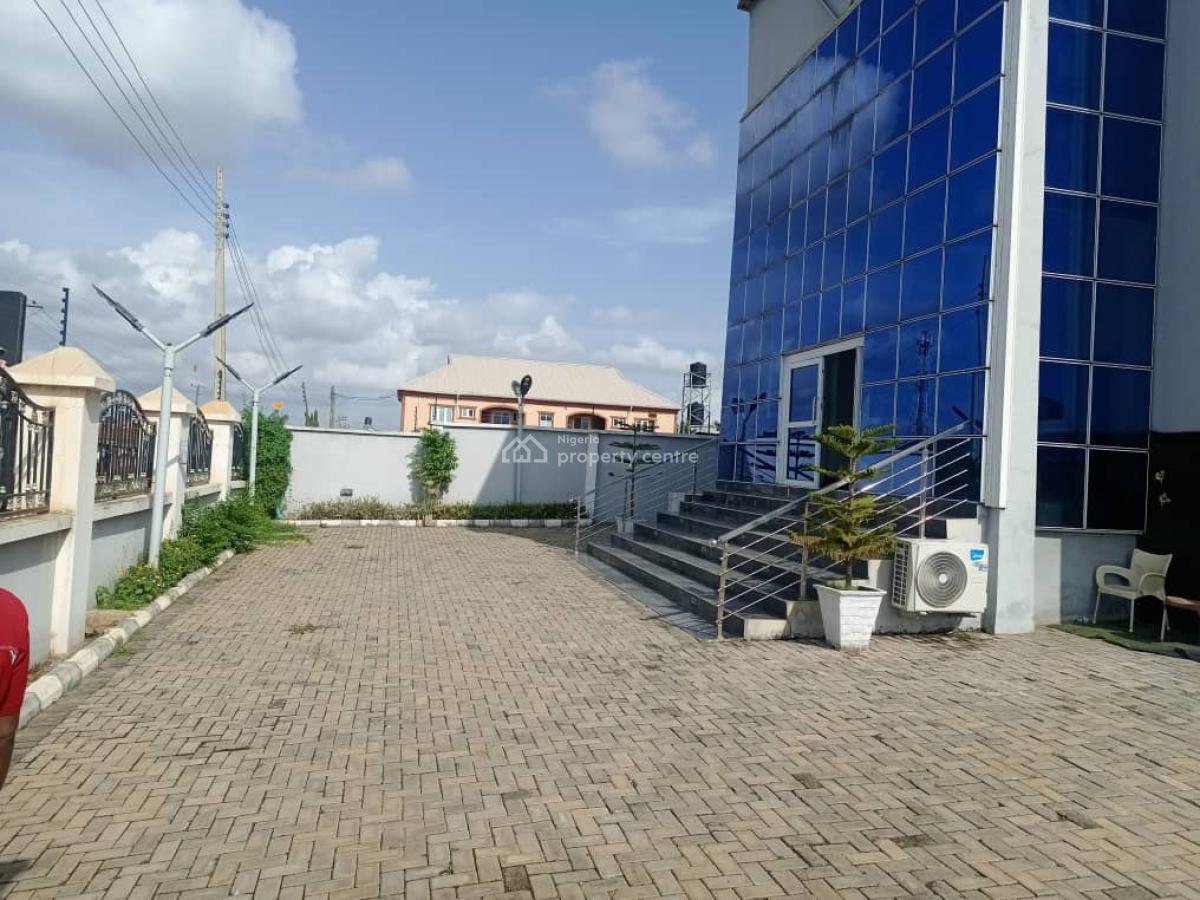 Event Centre of 1000 Capacity with 2 Mini Hall, Nihort Jericho, Ibadan North-west, Oyo, Commercial Property for Sale