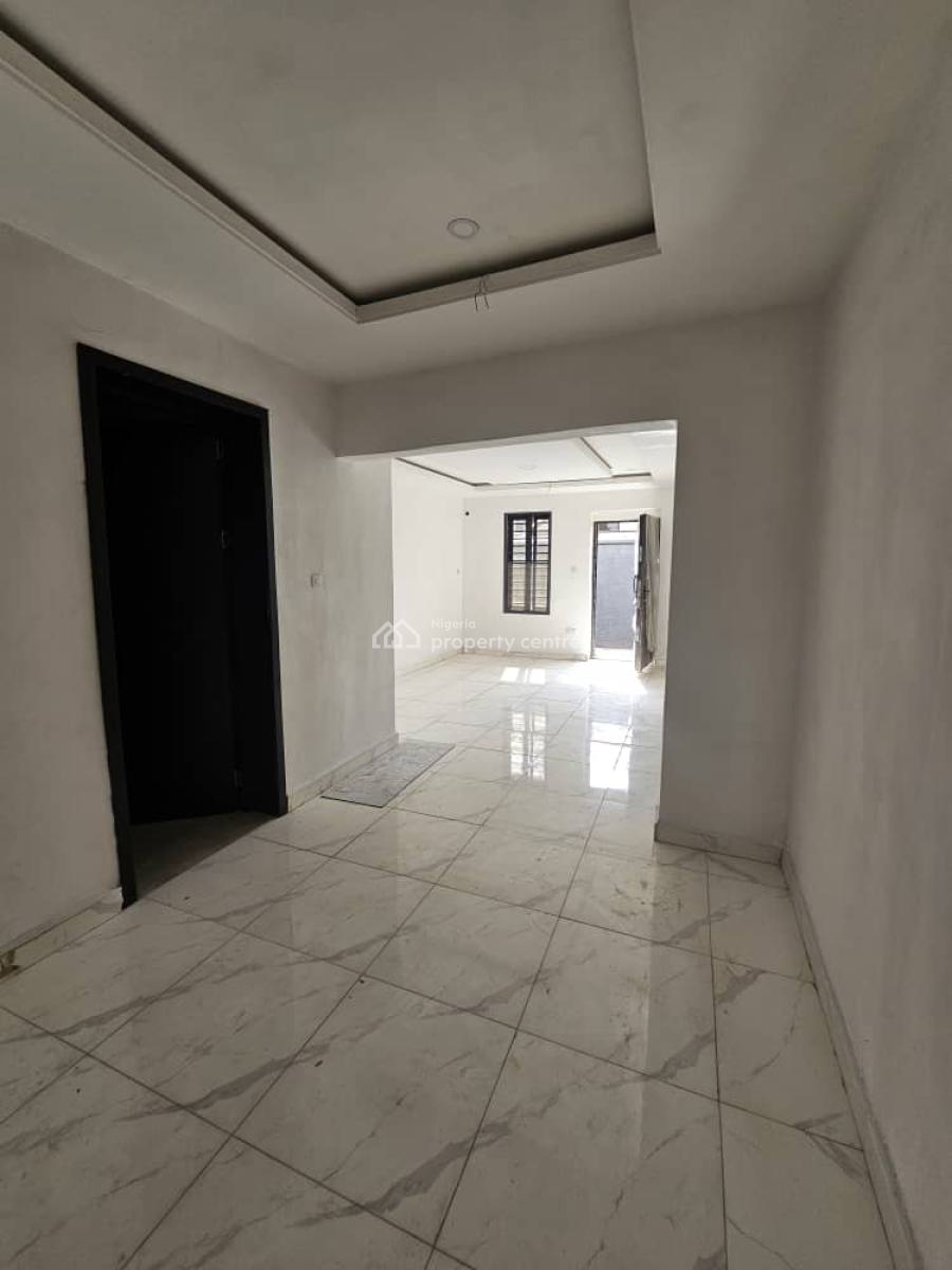 a Neatly Built 2 Bedroom Apartment with Bq, Ikeja Gra, Ikeja, Lagos, Flat / Apartment for Sale
