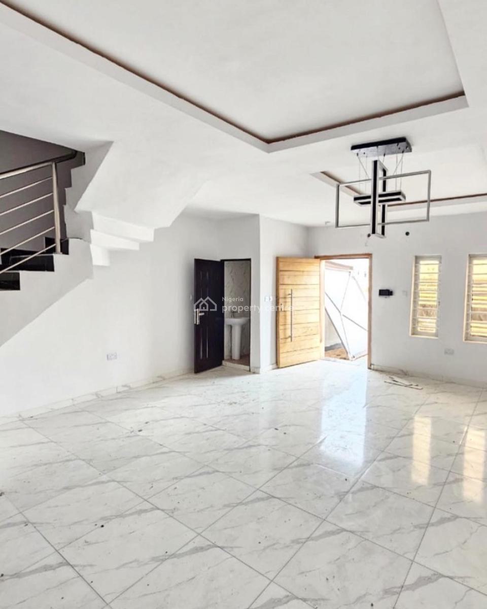 Well Maintained 4 Bedroom Terraced Duplex, Ikota, Lekki, Lagos, Terraced Duplex for Sale